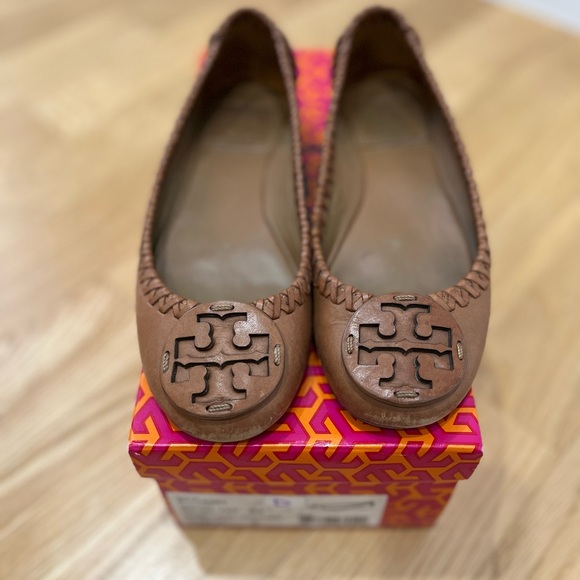 Tory Burch Flats - Tan - Size 5 - Picture 4 of 8